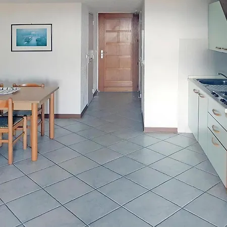 Spacious Corsica For 8 Near