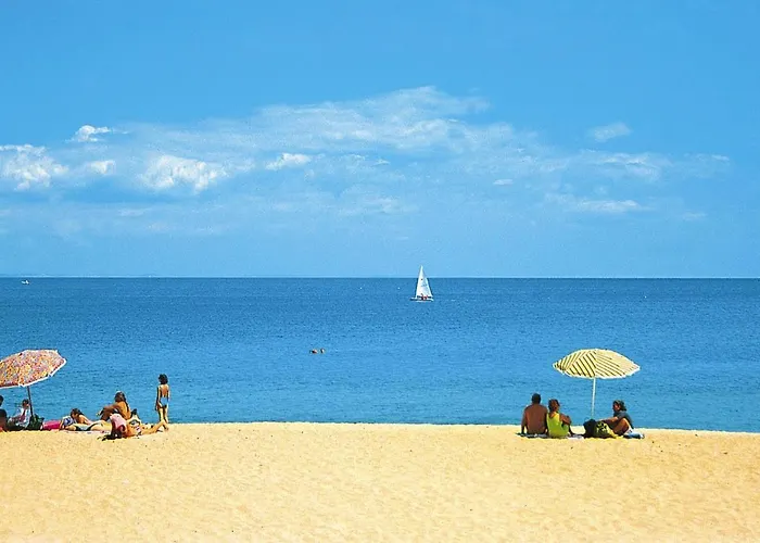 Spacious Corsica Stay For 8 Near Beach * Ghisonaccia