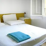 Daire Spacious Corsica Stay For 8 Near Beach Ghisonaccia