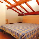 Daire Spacious Corsica Stay For 8 Near Beach *