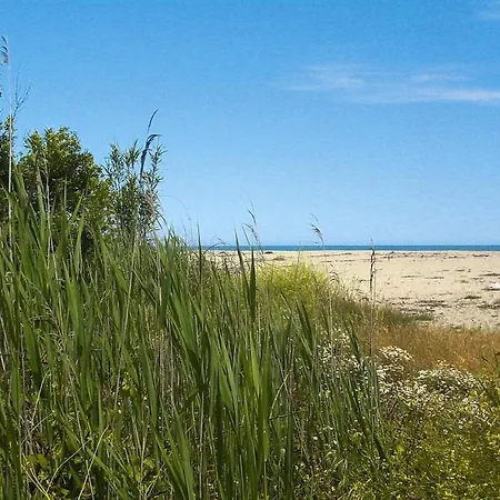 Spacious Corsica For 8 Near *