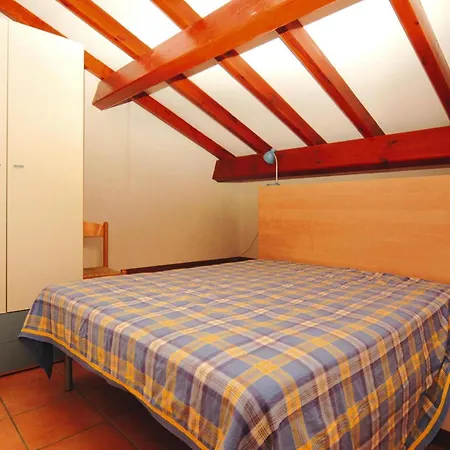 Spacious Corsica For 8 Near Apartment Ghisonaccia