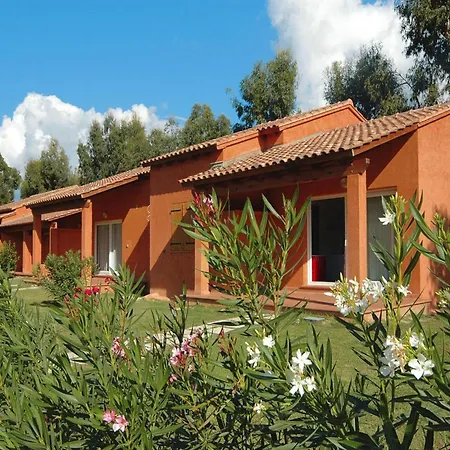 Apartment Spacious Corsica For 8 Near *