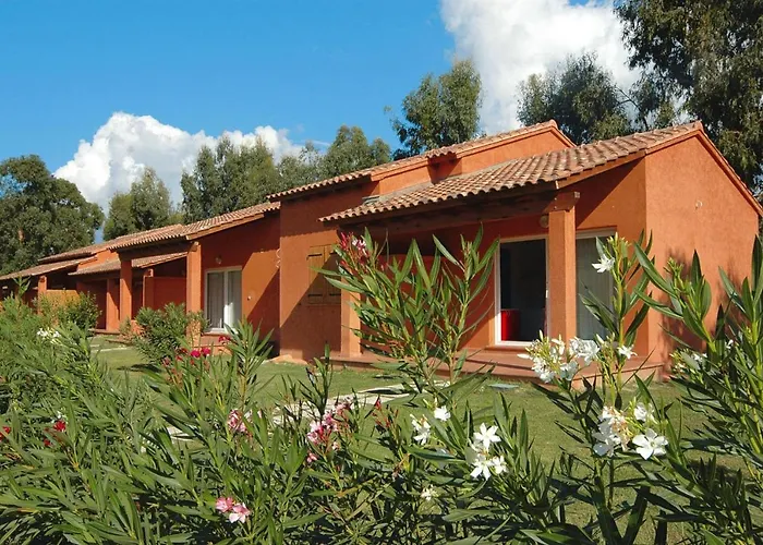 Résidence Marina Corsa, Ghisonaccia, Apt with balcony or small garden * Ghisonaccia